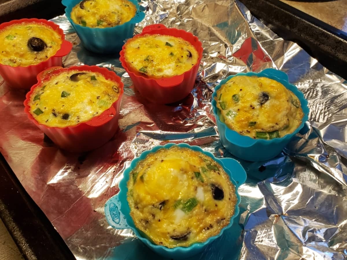 https://images.saymedia-content.com/.image/ar_4:3%2Cc_fill%2Ccs_srgb%2Cfl_progressive%2Cq_auto:eco%2Cw_1200/MTc4NDE5MzMyMTE5MzQwNjQ4/quick-egg-quiche-cupcakes.jpg