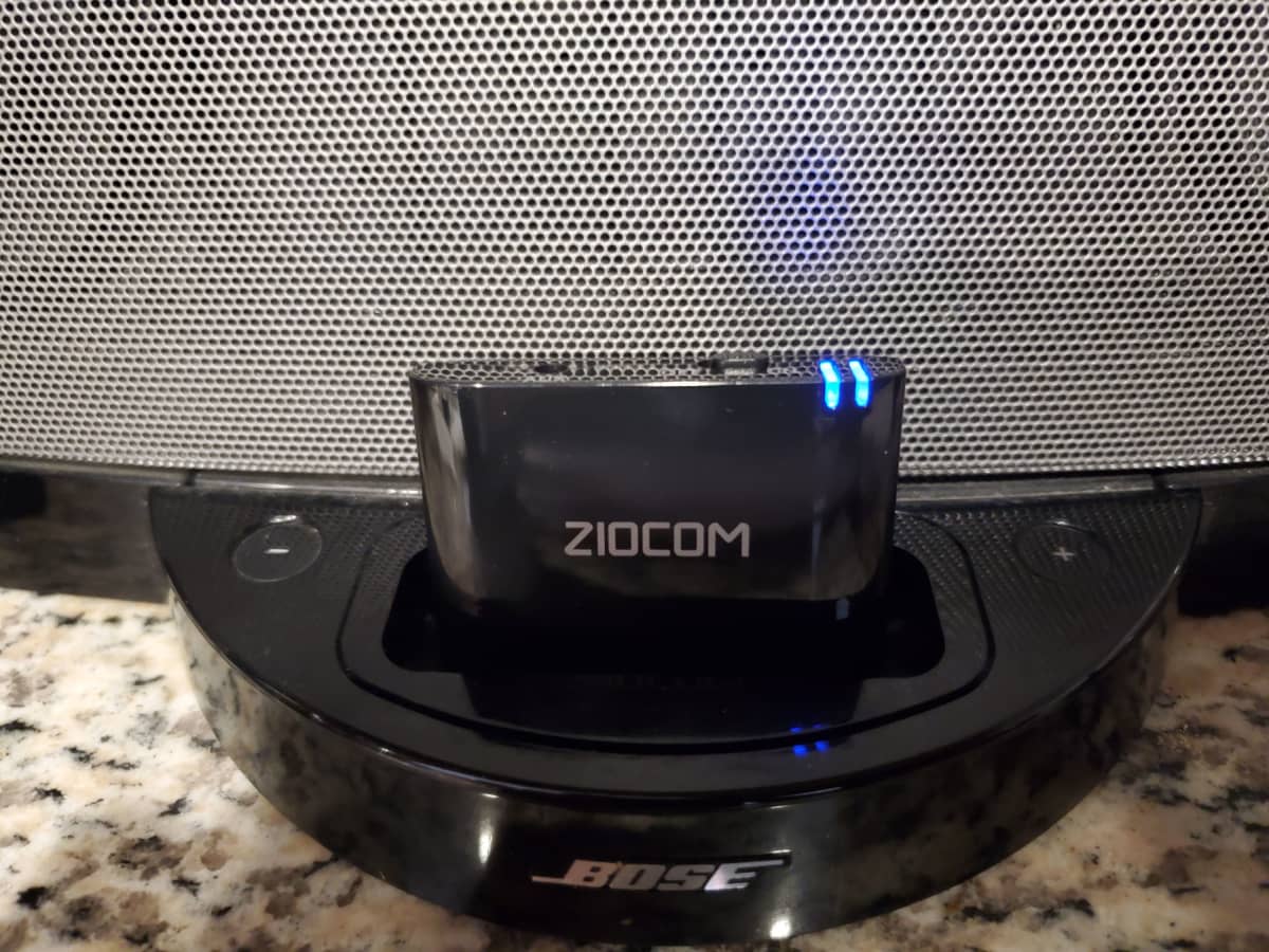 snorkel Decoderen Bedreven Review of the ZIOCOM 30-Pin Bluetooth Adapter for the Bose SoundDock and  Other Docking Stations - TurboFuture