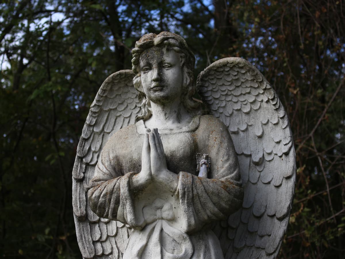 Grieving family frustrated by neglected cemetery in Mobile