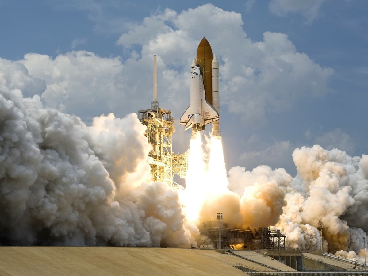 how-does-a-rocket-work-an-explanation-of-rocket-science-owlcation