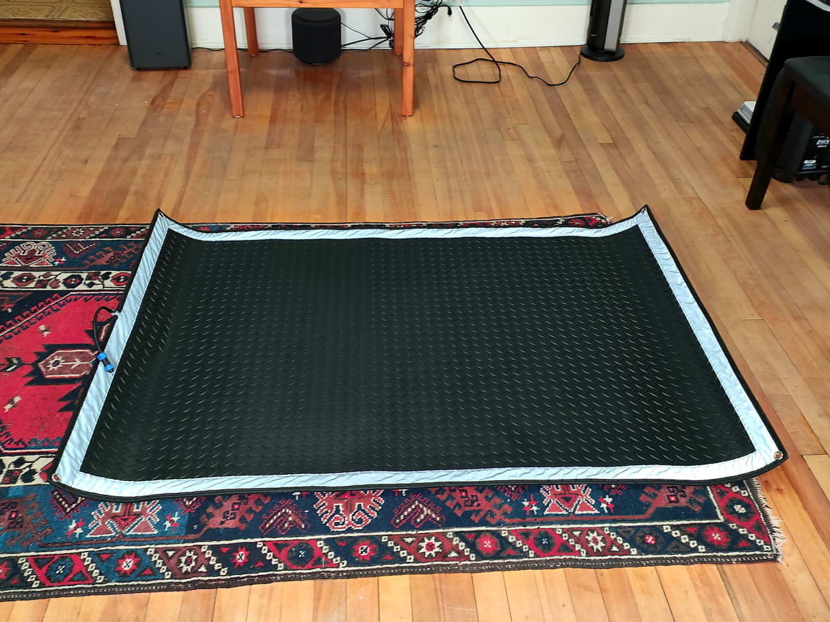Using a Snowblower Floor Mat