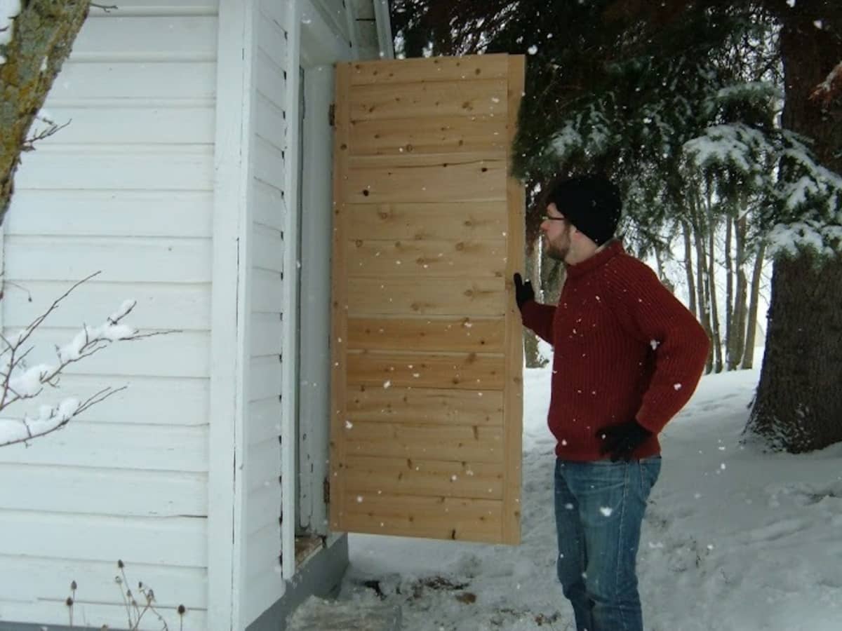 How to Turn a Shed Into a Backyard Sauna - Dengarden