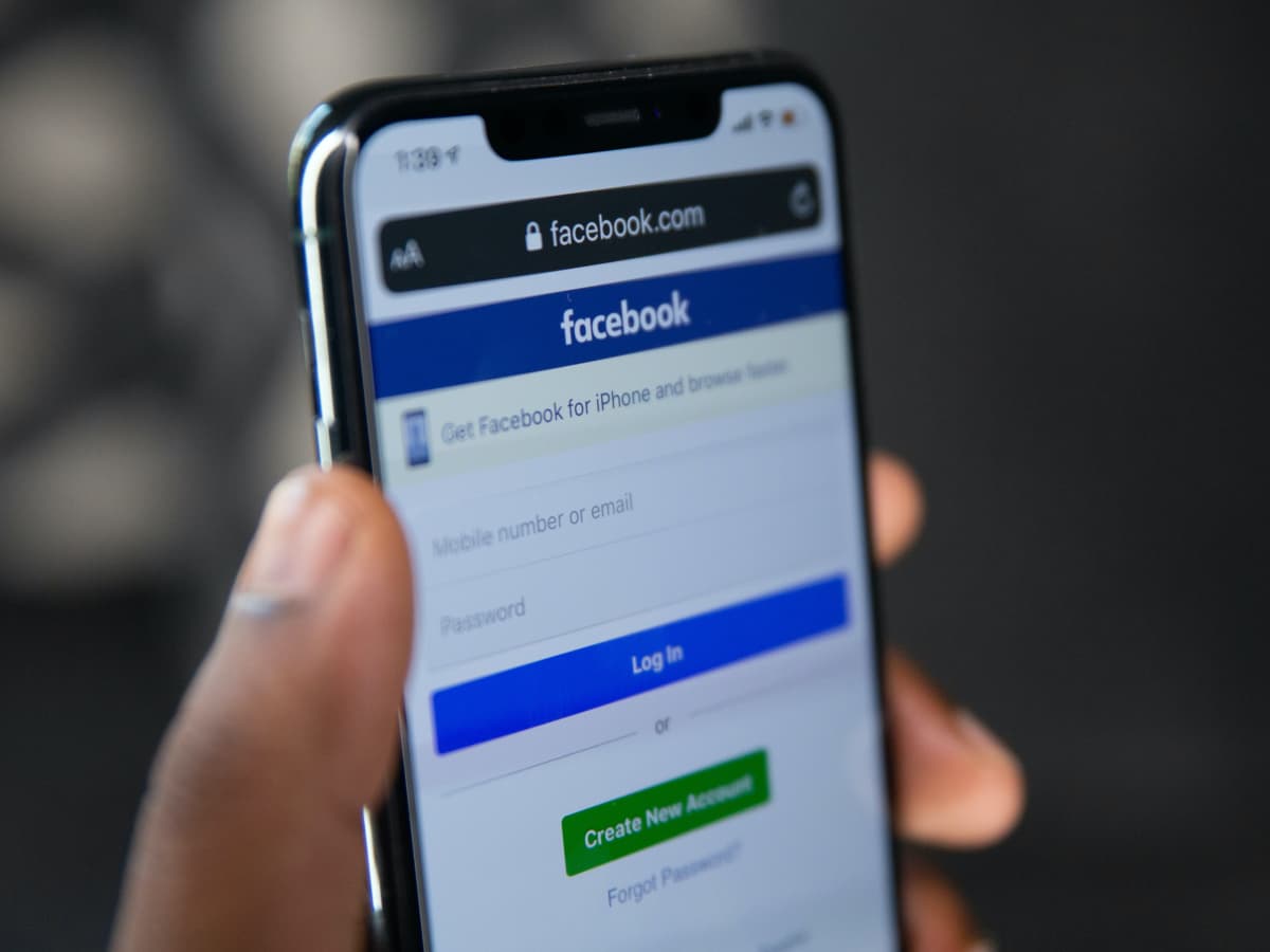 Facebook and Instagram Users to Now Pay for Verified Accounts - Telecom  Review