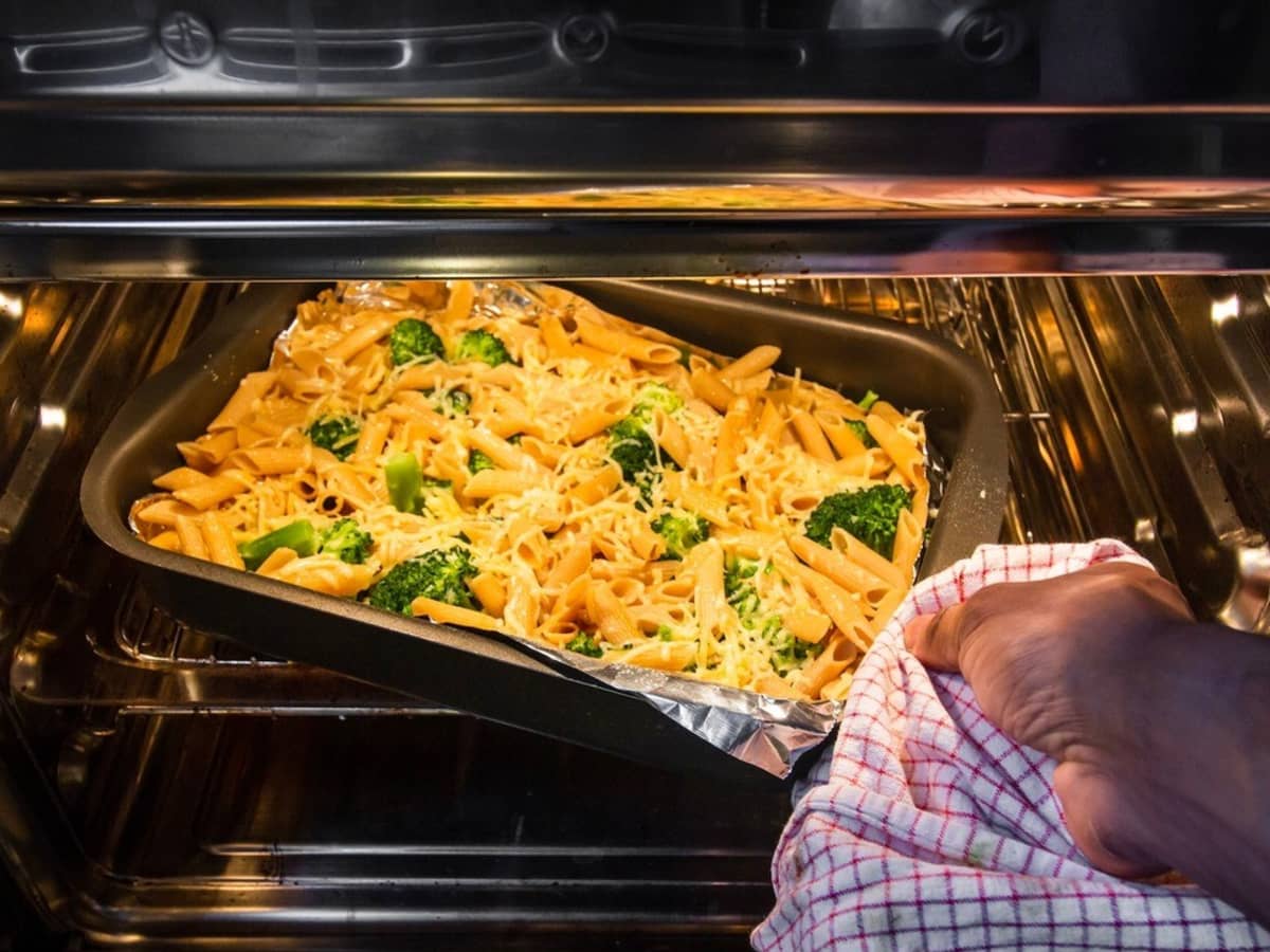 Why You Should Switch To Plastic-Free Microwave Food Covers - I'm
