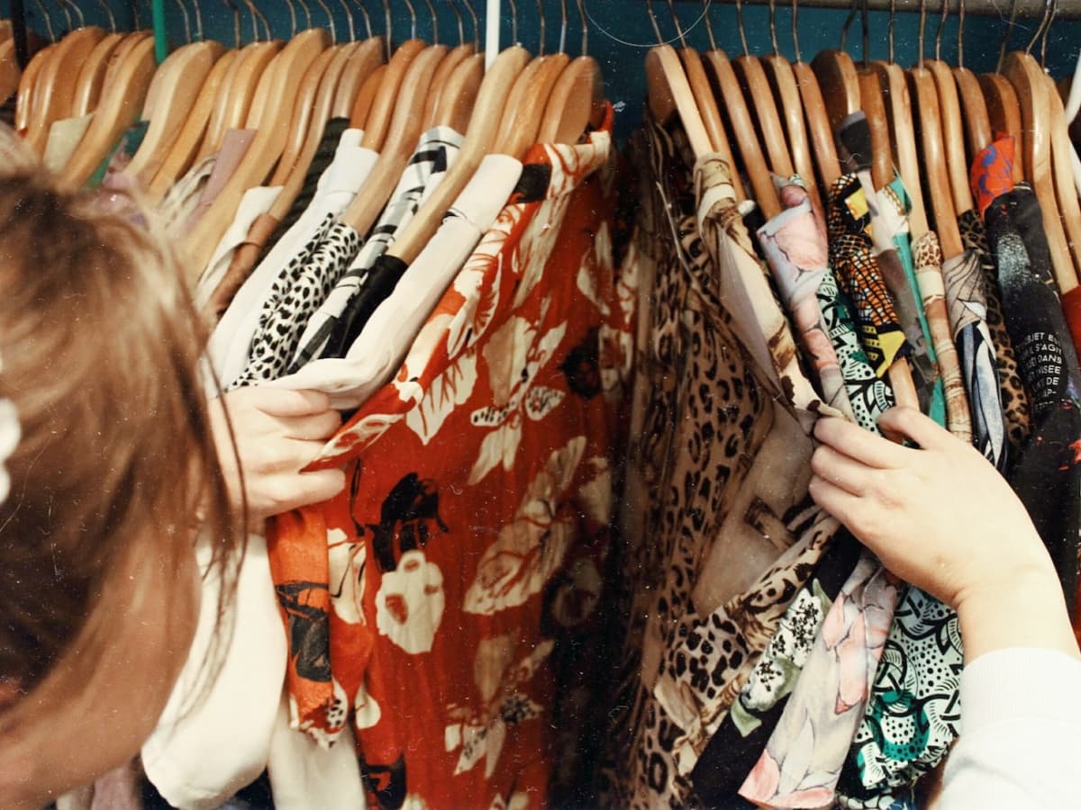 7 Gentle Ways to Get Rid of That Thrift Shop Smell From Vintage