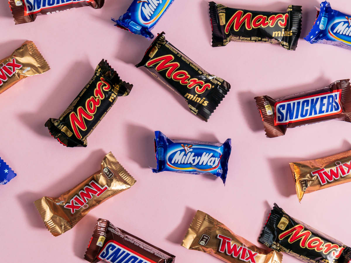 Snickers Just Launched A Nostalgic Candy Bar Flavor