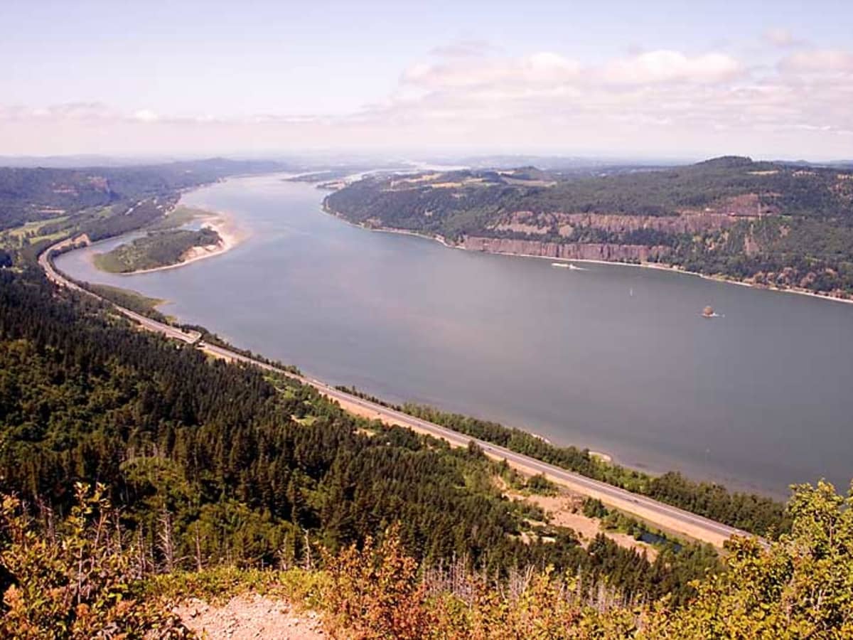 Columbia River Gorge  Best Places to Visit in Oregon