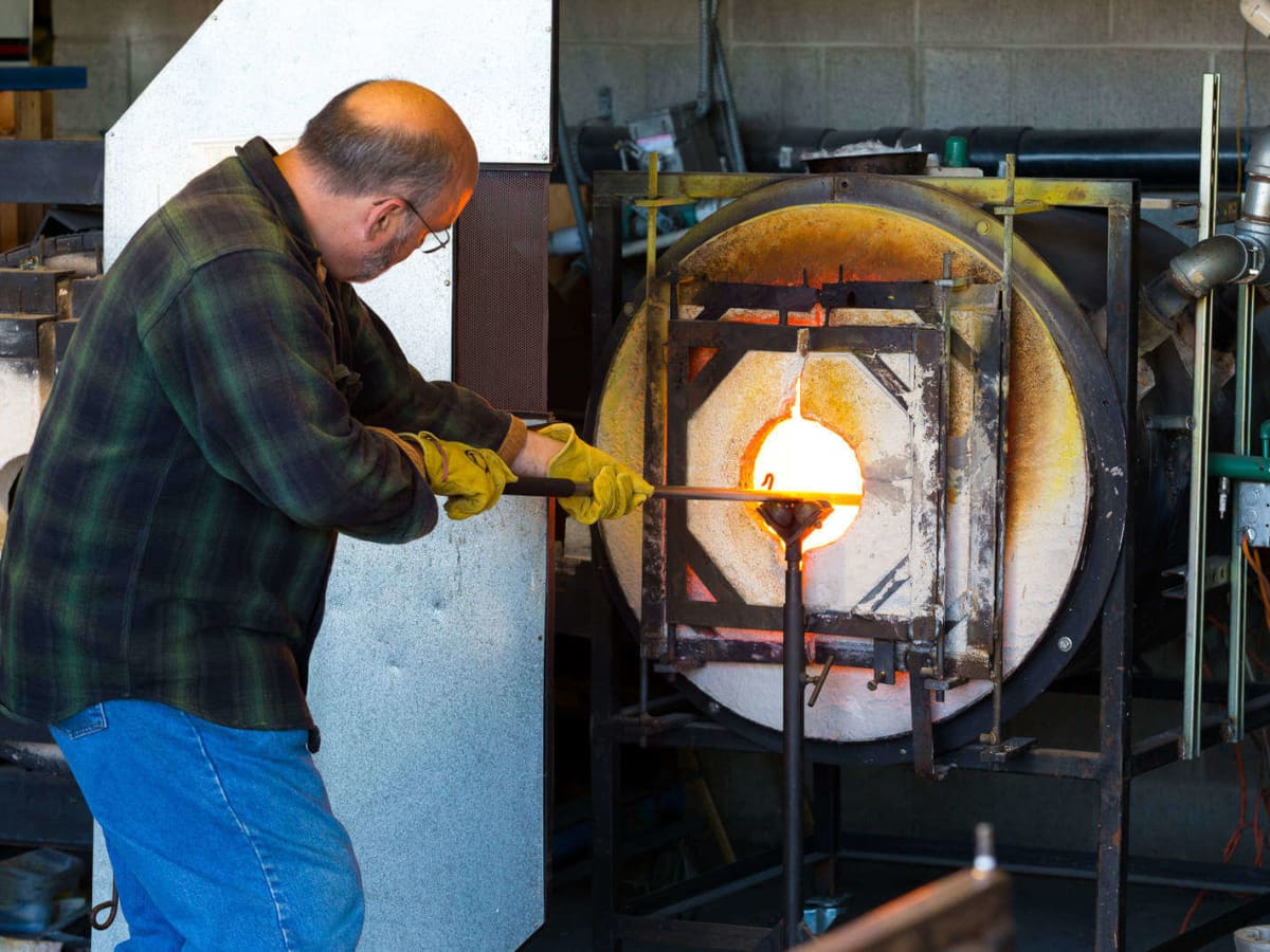 A History of Glassmaking and Blowing Throughout the Ages - FeltMagnet
