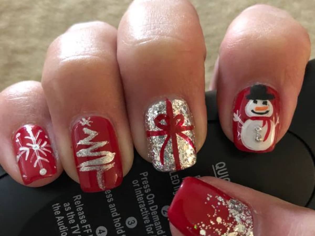 120 Best Christmas Nail Art Designs You Must Try 2023