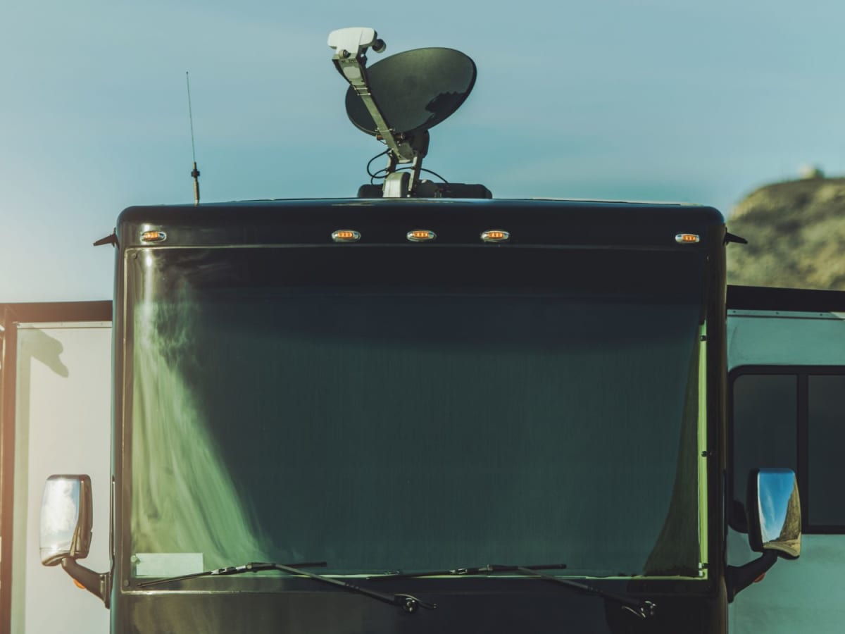 Best Satellite Dishes for RVs, Camping, and Tailgating for 2023