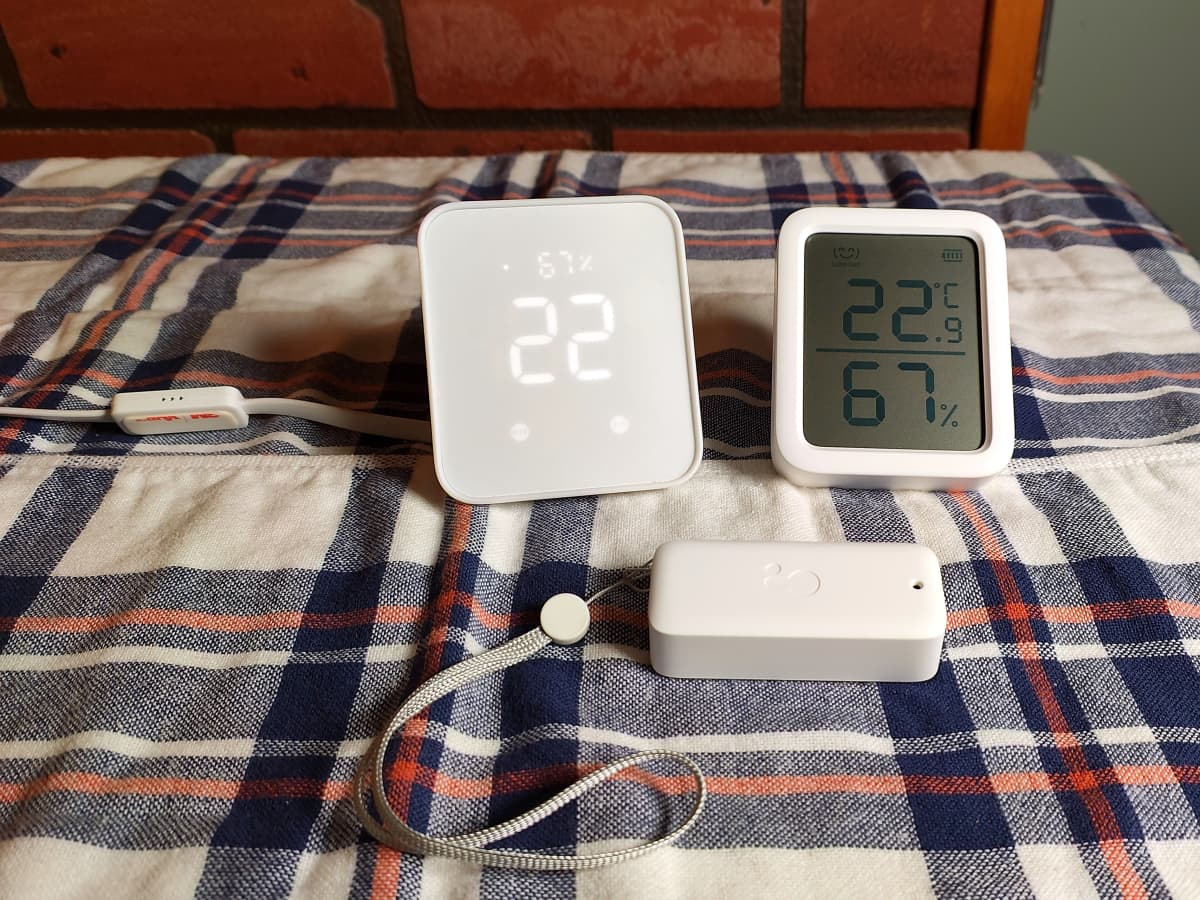 Handy temperature sensor: SwitchBot Thermo-Hygrometer - Matter & Apple  HomeKit Blog