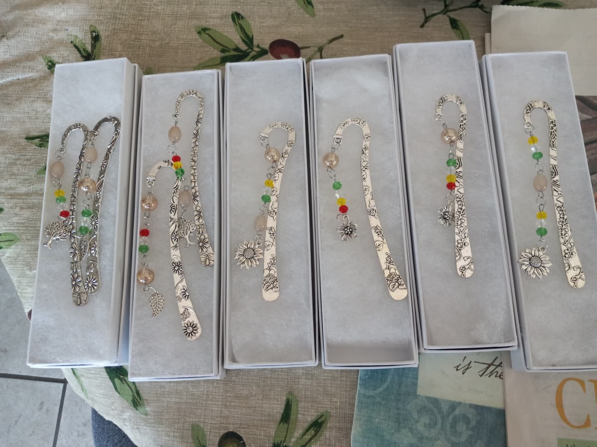 1 Box DIY 6 Set Beaded Stretch Rosary Bracelet Making Kit Cross Beads Craft  Kit Instruction