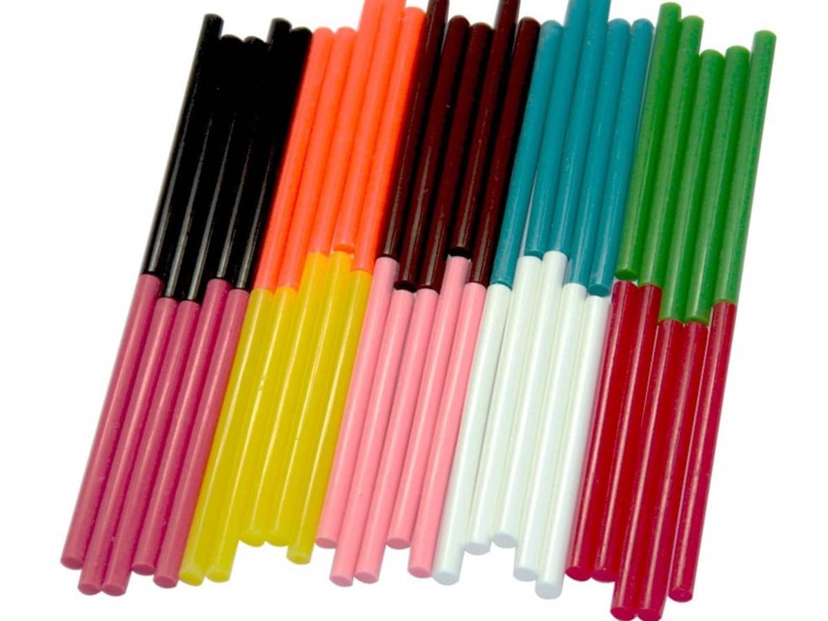 Make your own color hot glue sticks! - Observations