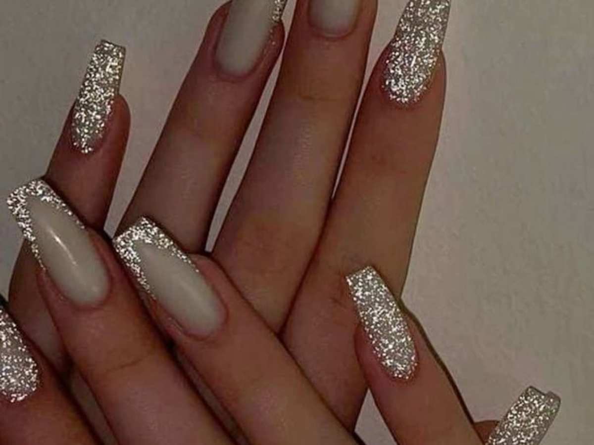 Golden Confetti Nails for a Sparkling New Year