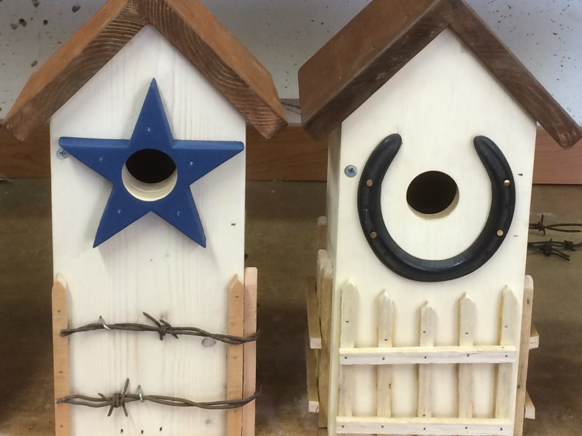 Orgrimmar Vintage Chickadee Bird House Nest Small Hanging Natural Wooden Garden Bird Nesting Box