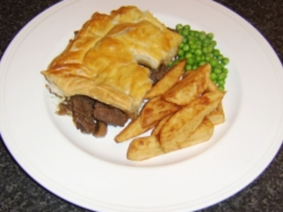 How To Make Pie Dough Step By Step Steak And Kidney : To make the pie, first cut the pastry in ...