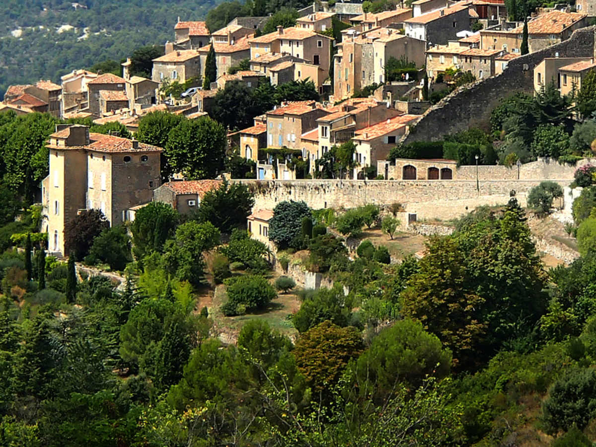 Provence France 7 Amazing Perched Villages To Visit This Summer Wanderwisdom