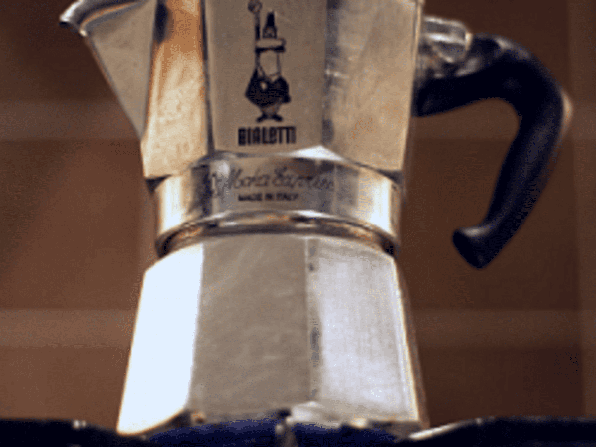 Moka pot vs Aeropress coffee - Which Brewer is Best to Choose
