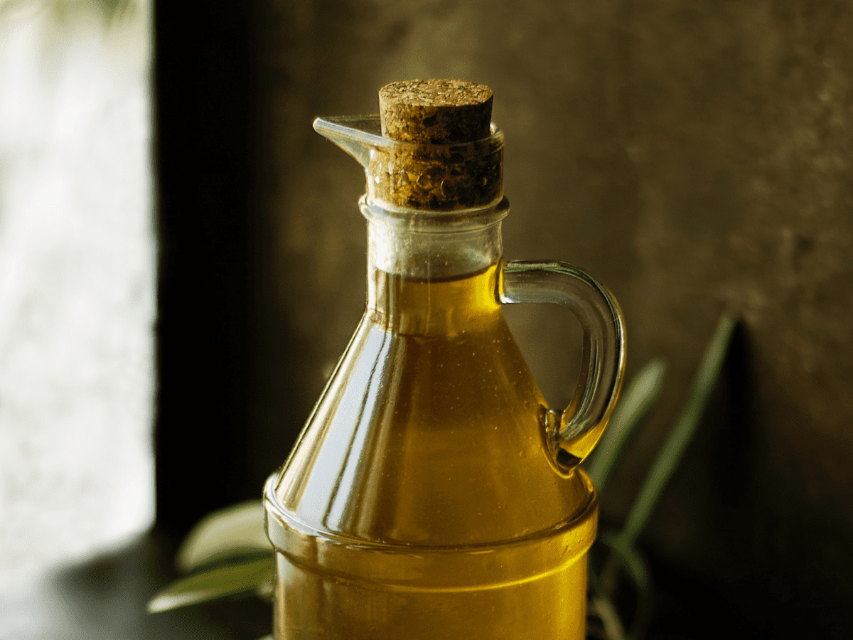 19 Surprising Johnson Baby Oil Uses in the Garden
