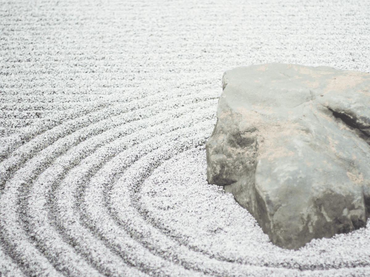 https://images.saymedia-content.com/.image/ar_4:3%2Cc_fill%2Ccs_srgb%2Cq_auto:eco%2Cw_1200/MTk3NzA4MTc1NzM3MTA0MTc4/everything-you-need-for-a-zen-garden.png