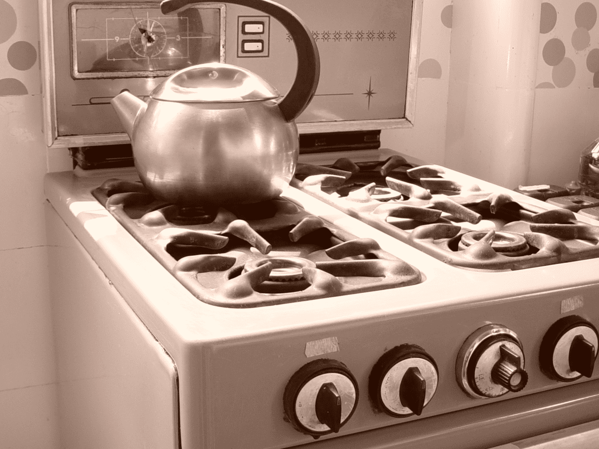 Everything You Need to Know About 1930s Vintage Kitchen Appliances -  Dengarden