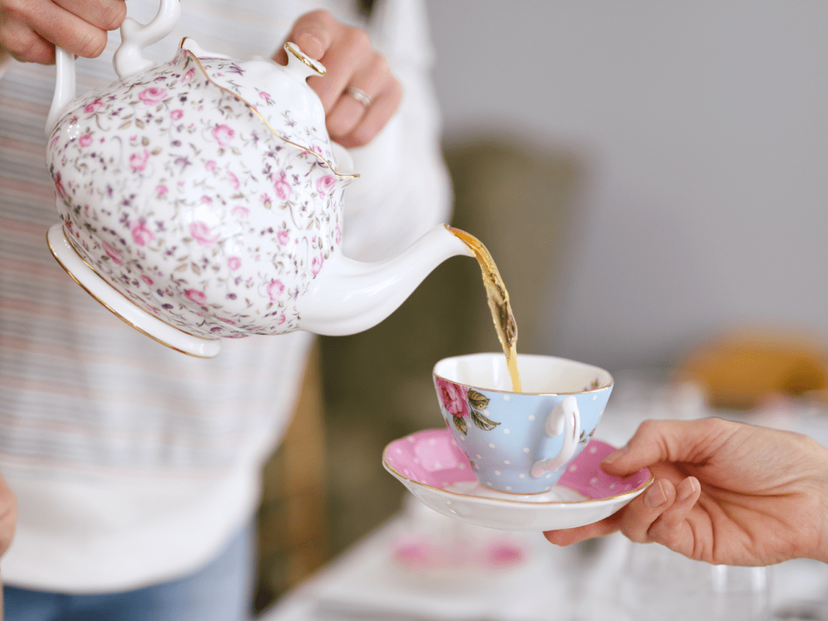 Why The Cups That You Use For Tea Matters? - Ellementry