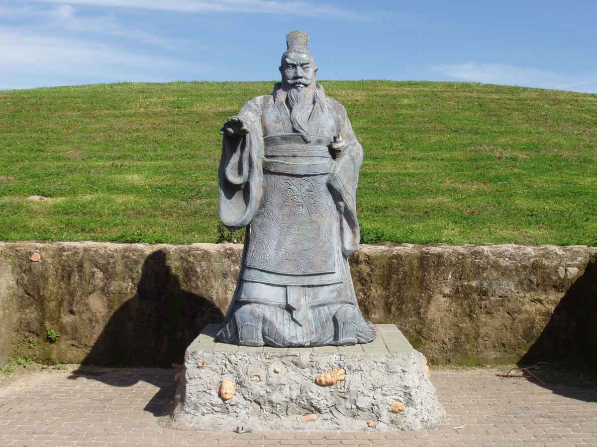 Bola juda chiroyli ayolni jinsiy aloqada bolganiga josuslik qilardi Jinsiy ziyofatlarda yalangoch talabalar