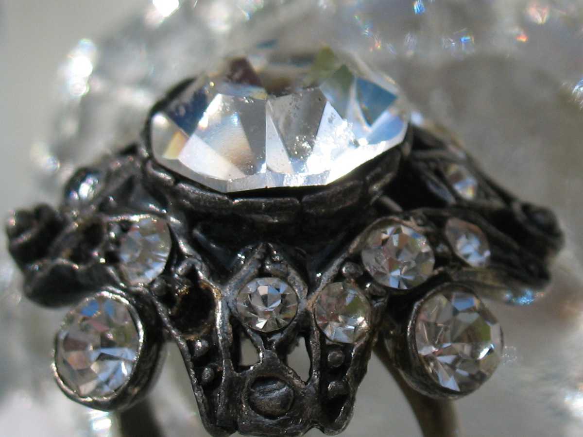 指輪・リング togo old button ring make-a-vintage-button-ring.jpg