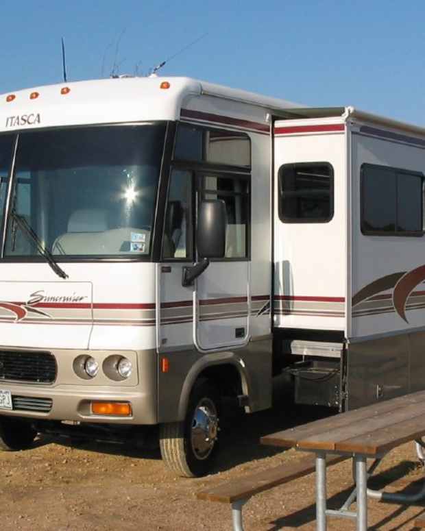 RV Driving Tips Critical Differences About Driving a Motorhome AxleAddict