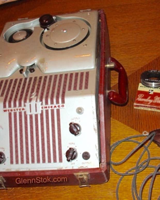 vintage-wire-recorder