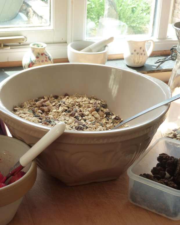 The Health Benefits of Bircher Muesli and How to Make It Delishably