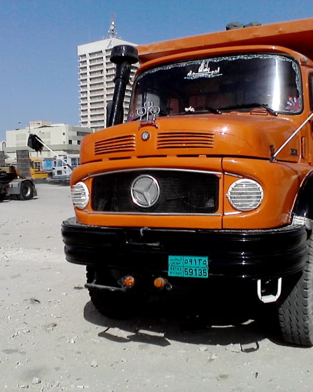 bullnose-mercedes-yabo2021年欧洲杯trucks-doha-qatar