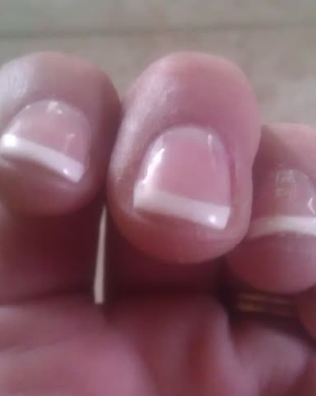 shellac-nails-manicure