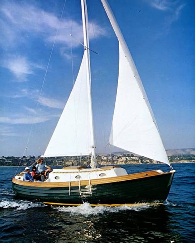 norsea-27-a-small-cruising-sailboat-legend-and-you-can-put-it-on-a-trailer