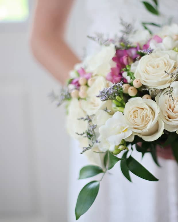 how-to-make-your-own-wedding-bouquets