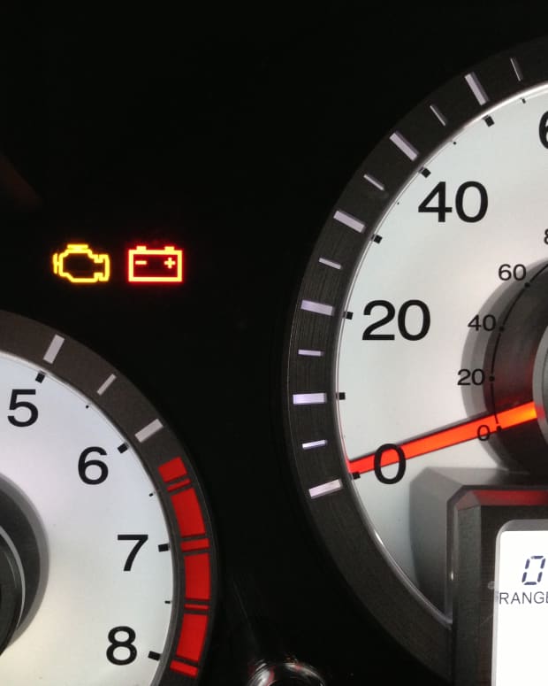 How to Get Rid of the "Check Engine" Light 4 Techniques AxleAddict