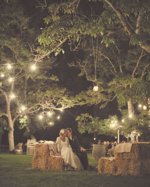 rustic-barn-wedding-ideas-for-the-bride-on-a-budget