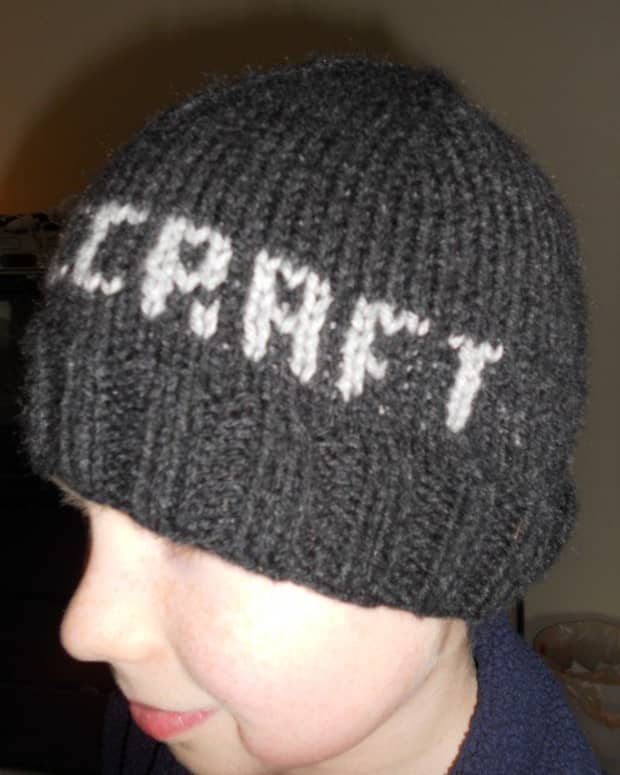 free-minecraft-hat-knitting-pattern