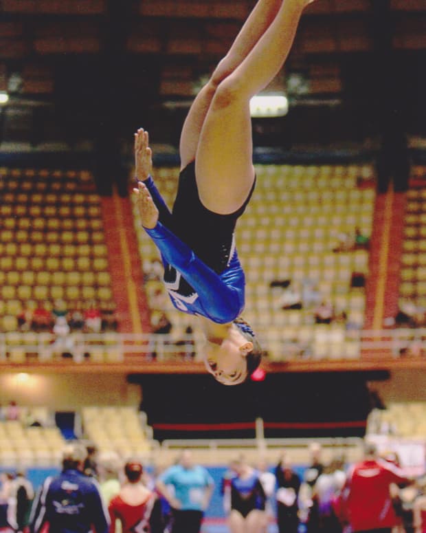 what-is-power-tumbling-and-how-is-it-different-from-gymnastics