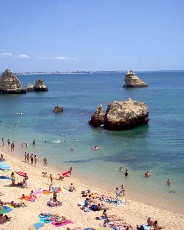 visit-portugal-road-trip-itinerary-for-south-of-lisbon