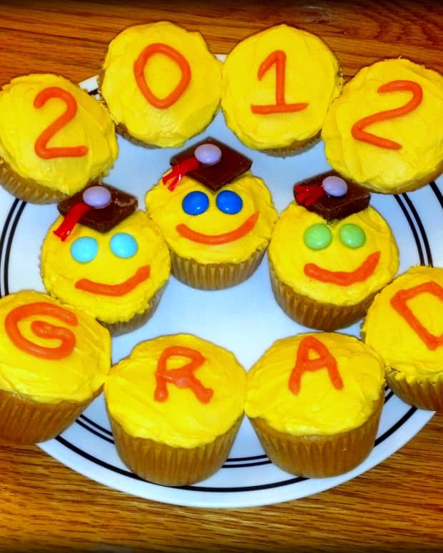 graduation-cupcakes-cupcake-decorating-ideas