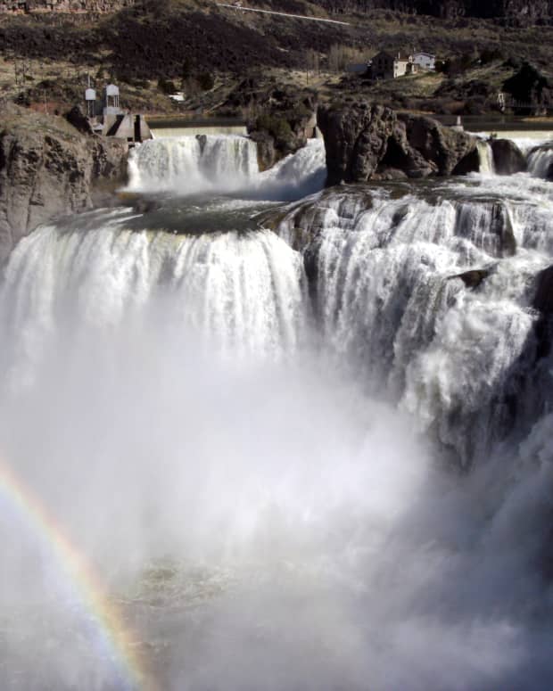 visit-shoshone-falls-and-perrine-bridge-in-twin-falls-idaho