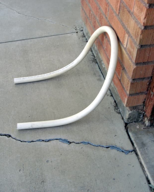 EMT Electrical Conduit Pipe Bending How to Bend a 90 Dengarden