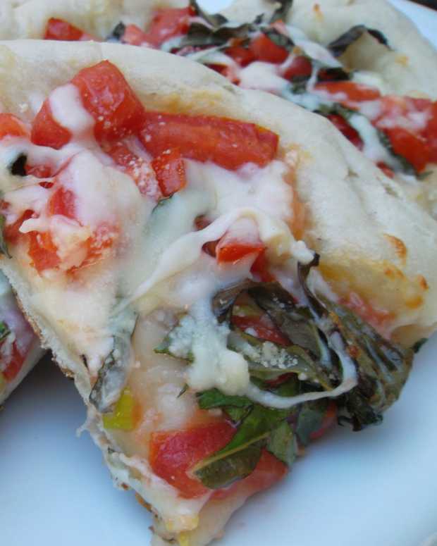 How to Cook Pizza on a Gas BBQ Grill Delishably
