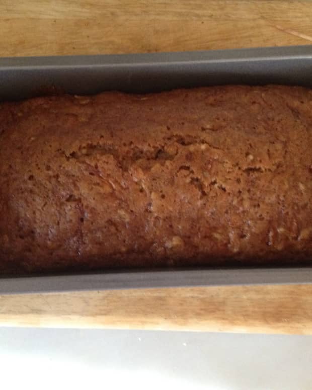 Moms Soft And Moist Zucchini Bread Recipe Delishably