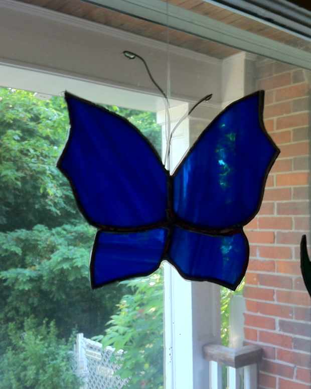 How to Make Stained “Glass” With Crayons and Wax Paper