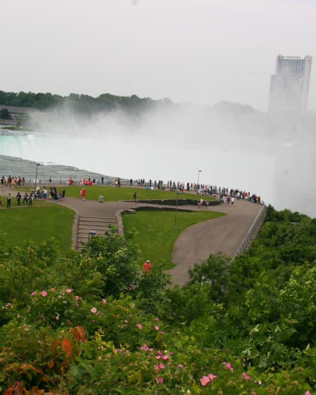 activities-on-the-american-side-of-niagara-falls