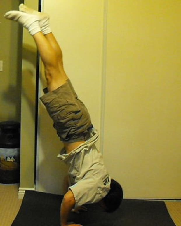 how-and-why-i-progressed-to-doing-handstand-push-ups