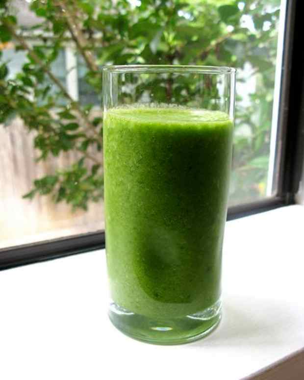 Spinach, Kale, and Fruit Smoothie Recipe Delishably