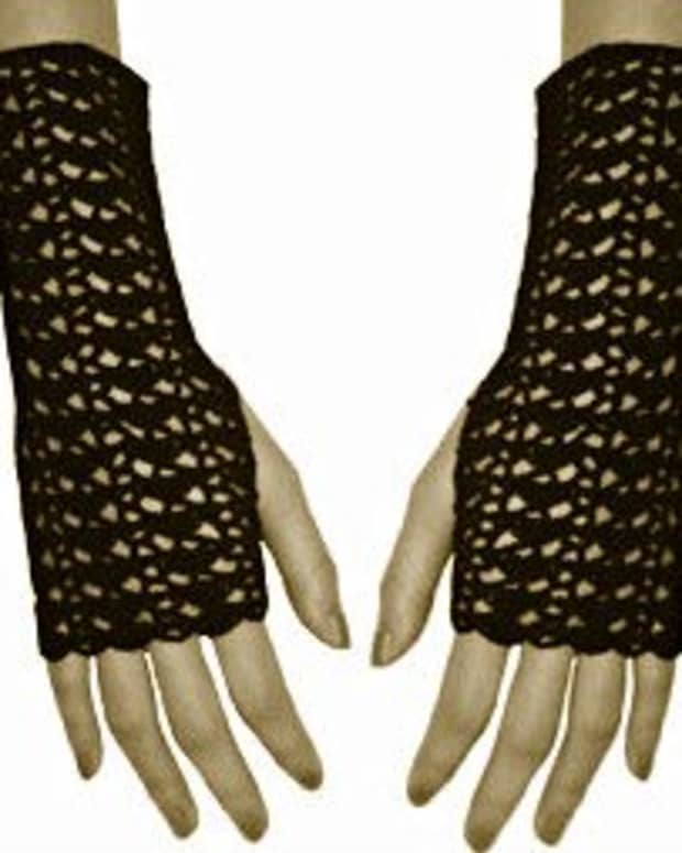 free-crochet-pattern-vintage-style-fingerless-gloves